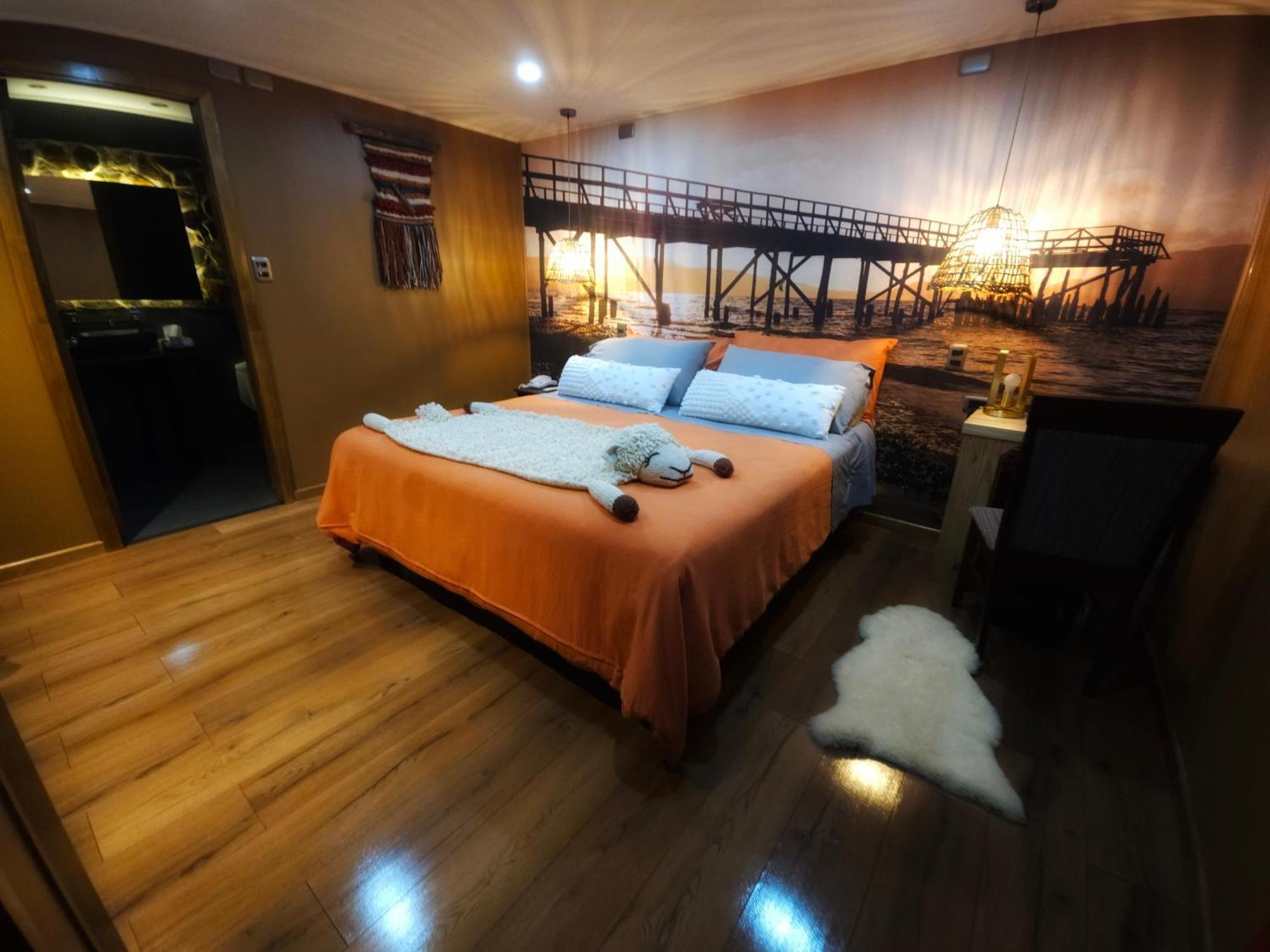 Hotel Boutique Tierra De Islas Chiloe Castro Exteriör bild